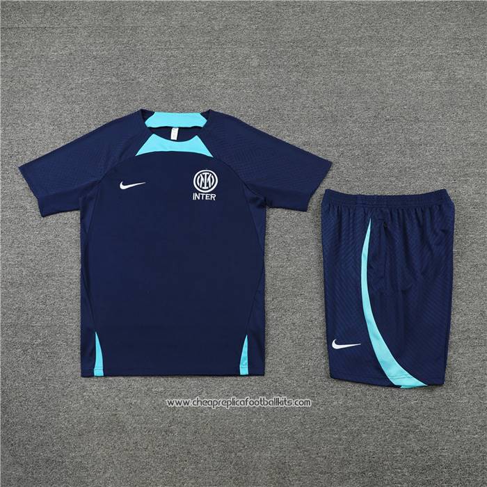 Tracksuit
 Inter Milan 2022-2023 Short Sleeve
 Blue
 - Shorts

